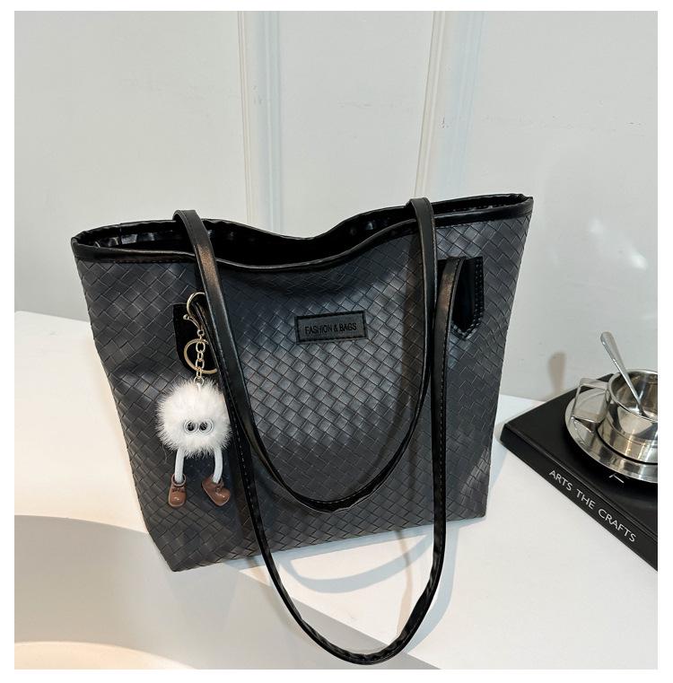 Women's Large Capacity Checkered Shoulder Tote Bag 2025 - Small, Stylish, Hot Selling Commute Bag