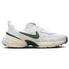 Nike V2K Run pour Femmes Baskets Blanc Poussière de Photon Teinte Platine FD0736-101