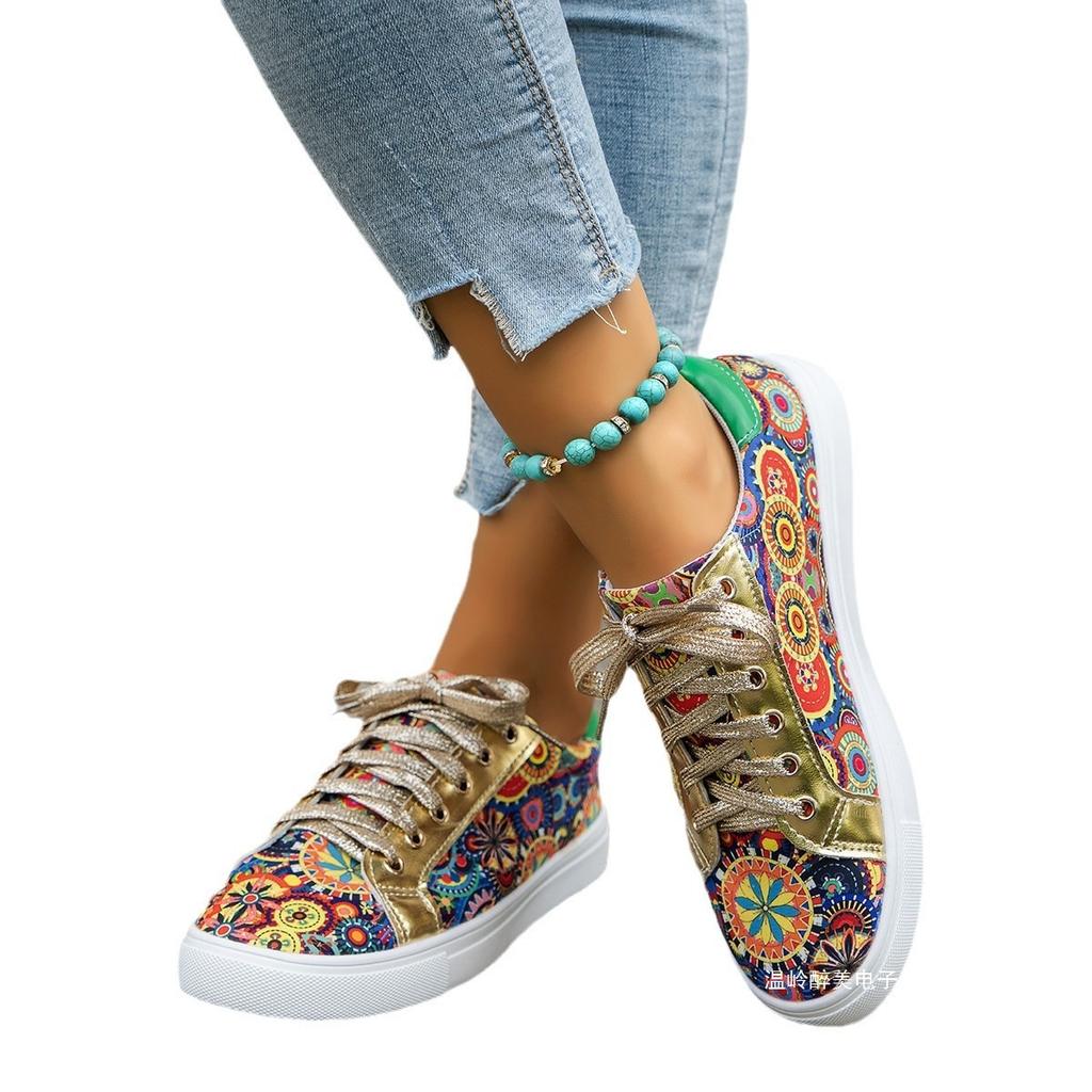 Fashion New large-sized embroidered lace-up low-top single women's foreign trade ethnic style canvas round-toe printed board shoes