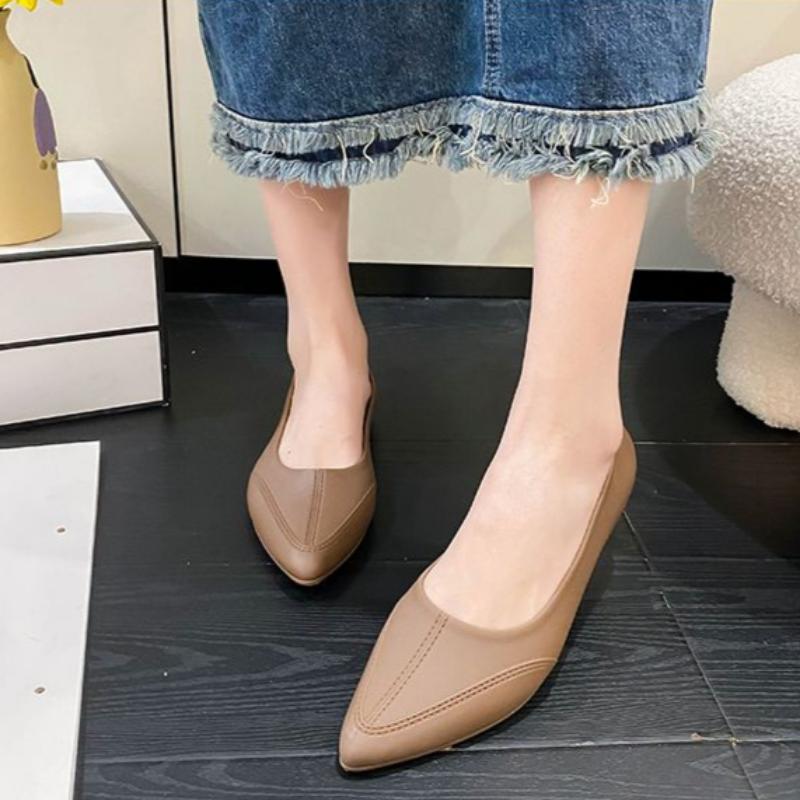 Naiste suvised vabaõhusandaalid suletud varbaga, moekad libisemiskindlad kristallist üksikkingad, madalad kingad, madala lõikega pehme tallaga emakingad