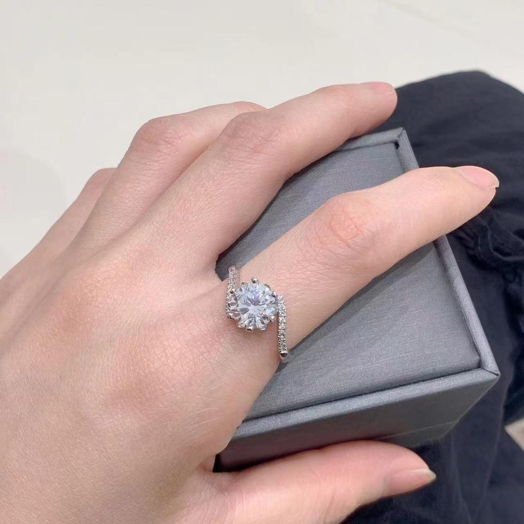 Xiangxu Fashionable Light Luxury Index Finger Ring: Unique Styles for Men and Women, Perfect for Weddings