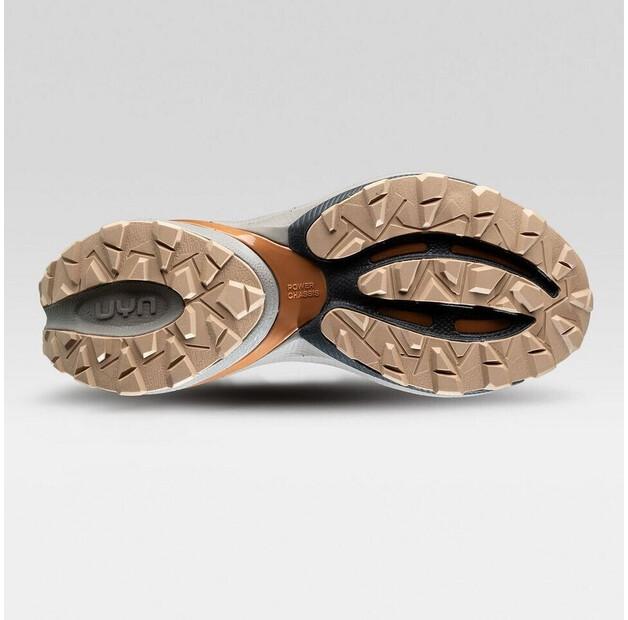 UYN Pathway Mid Hiking Boots