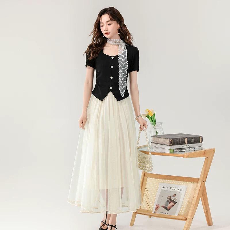 Элегантный, стильный комплект из двух частей: летнее платье, короткий рукав, сетчатая юбка, женский наряд. M