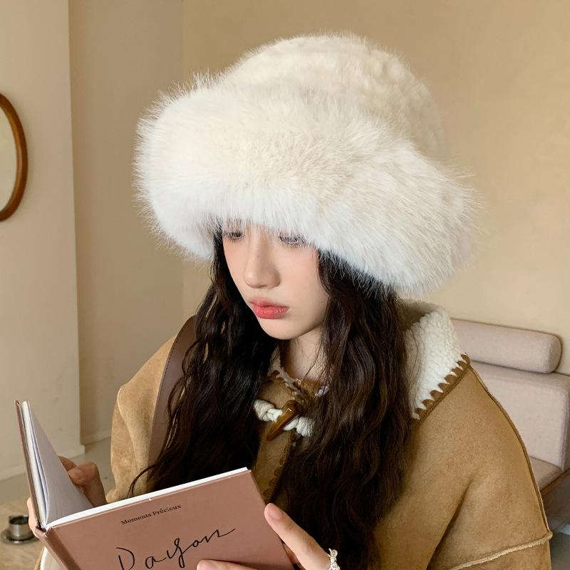 Winter Hat Women's Plush Bucket Hat Fashionable Cold Protection Ear Protection Plush Hat Basin Hat