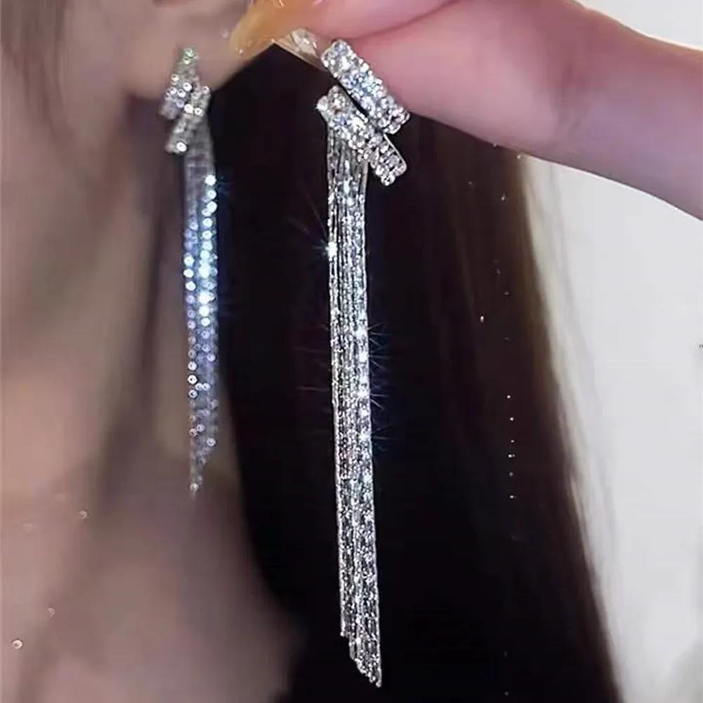 Fashion Trend Unique Design Elegant Exquisite Light Luxury Rhombus Zircon Earrings Female Jewelry Party Premium Gift