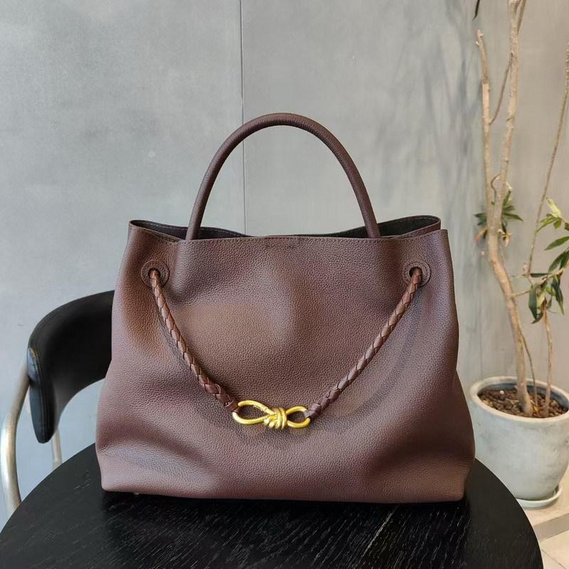 2026 Neue Leder-Damenhandtasche erste Schicht Rindsleder Retro gewebte Schmetterlingsschnalle Einzel-Schulter-Diagonal-Tasche