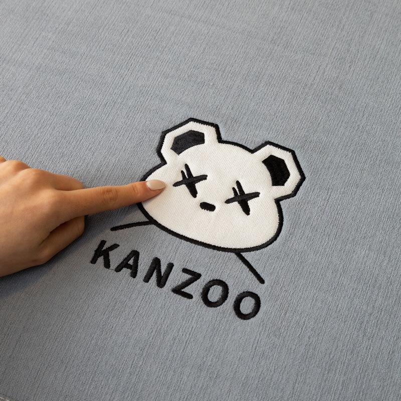 Tecknad Broderad Soffkudde för Alla Årstider, Halkfri Sittdyna och Ryggskydd, Enkelt Modernt Grått Chenille Sofföverdrag