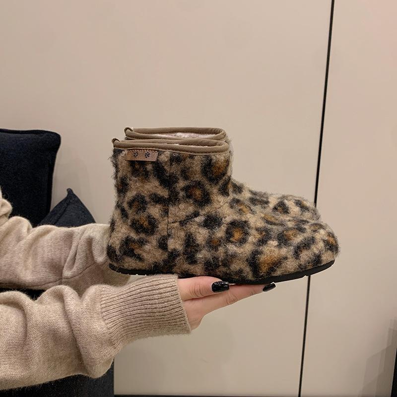 

Женские зимние легкие теплые одношаговые утепленные сноубутсы на толстой подошве, нескользящие, износостойкие, повседневные кроссовки, плюшевые хлопковые ботинки 40 леопардовый