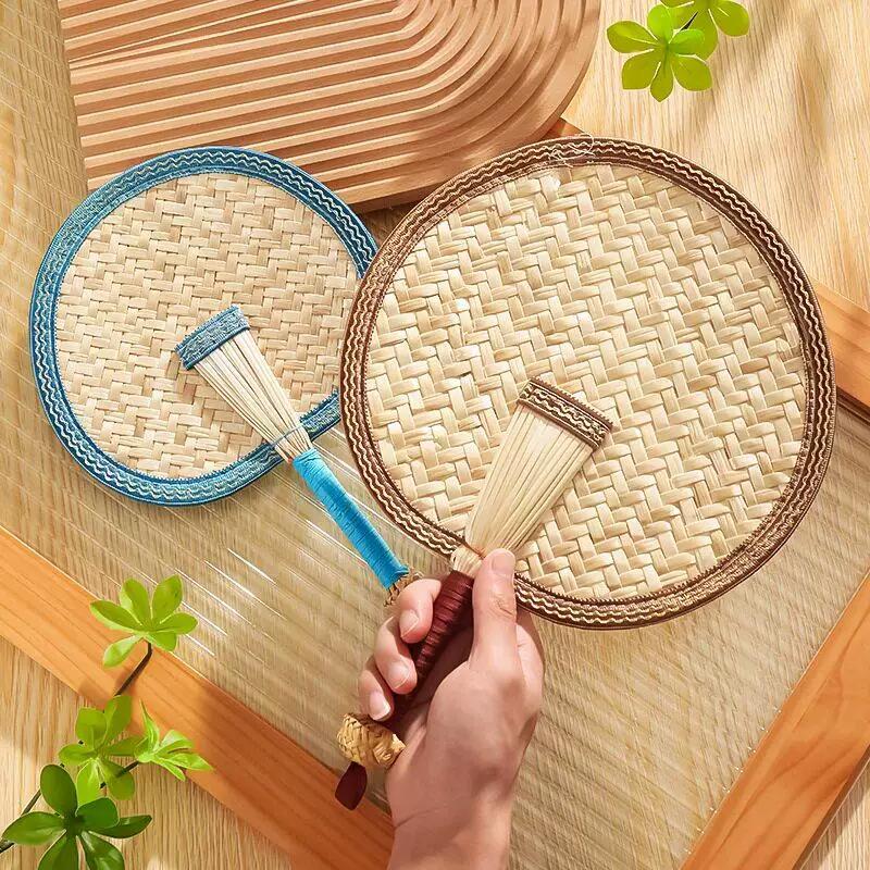 Summer Large Palm Fan, Children's Hand-Held Fan, Summer Handmade Woven Old-Fashioned Baby Mosquito-Repelling Small Banana Fan