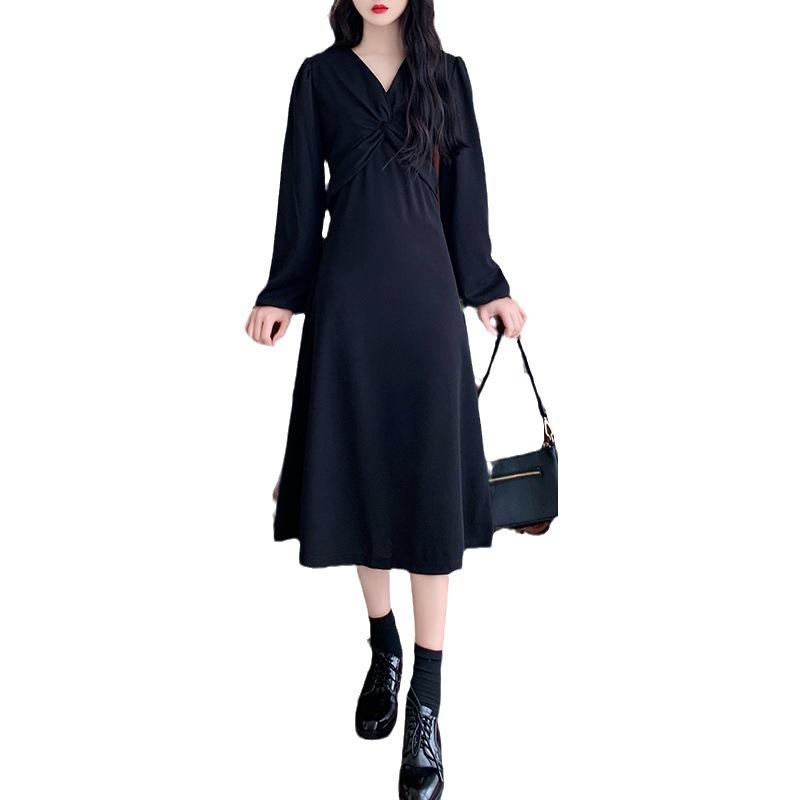 Women's Light Mature Style French V-neck Long Sleeve Dress Design Sense of Kinky Meat Cover Dress