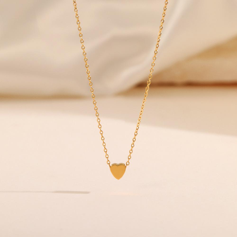 Internet celebrity INS popular love stainless steel necklace women, simple style fashion real gold electroplated collarbone chain jewelry
