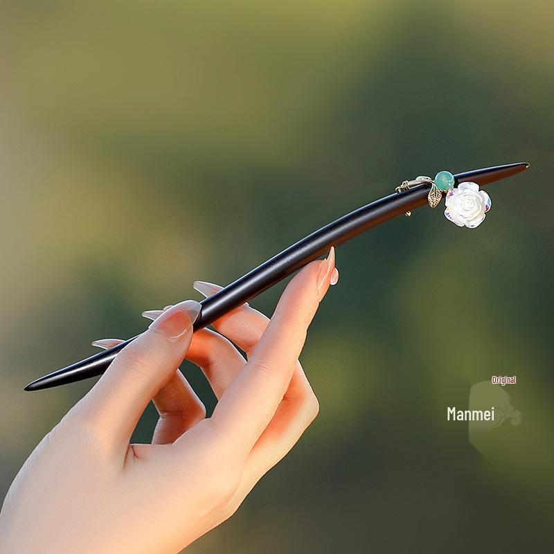Elegant Ebony Flower Hairpin for Women – Ancient Style, High-End Feel, Simple Chinese Design, Perfect for Daily Use.