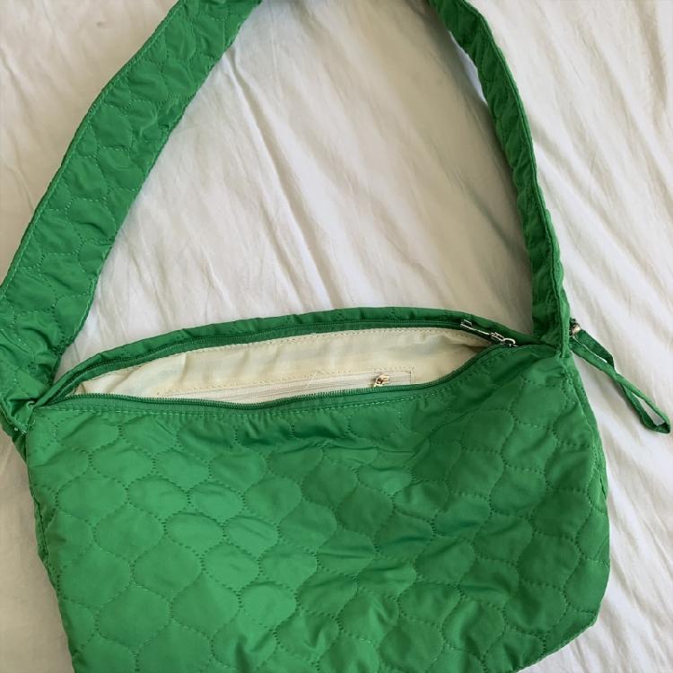 2023 Travel Pleated Crossbody Bags Solid Color Shoulder Bag for Women Trendy Bag