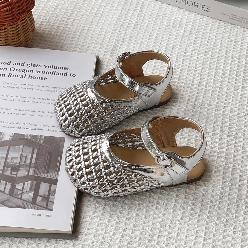 Sommer Mädchen Sandalen Geflochten Ausgehöhlt Silber Beige Kinder Pantoletten Vielseitig Minimalistisch Flach Trendig Kinderschuhe 22-33