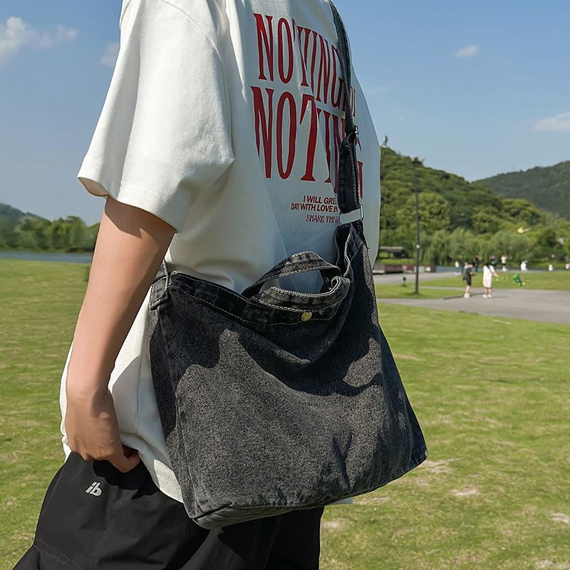 Korean Version of Simple Washed Denim Retro Large-capacity Men's and Women's Tutoring Bags Shopping Bags Shoulder Messenger Bags