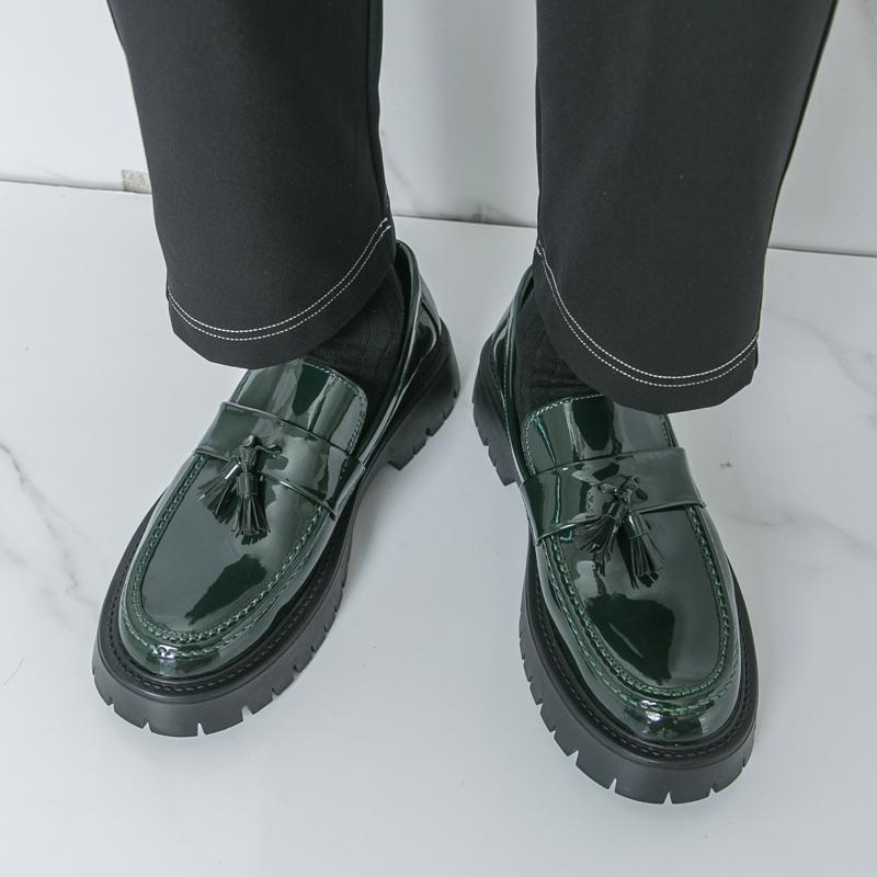 British Style Men Tassel Casual Leather Shoes Fashion Thick Bottom Casual Oxford Office Business Shoes Comfy Slip-On Loafers