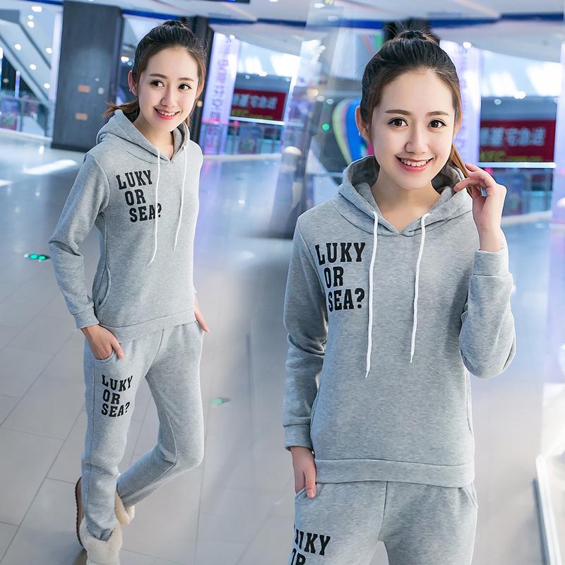 Fashion: Thick and Warm Padded Casual Sports Outfit for Women, Long-sleeved Hoodie, Student Wear, Large Size, Two-piece Set