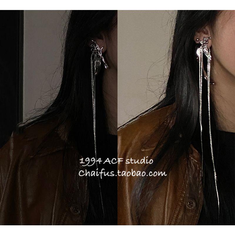 

Студия Чай Фу/R185 Модные жидкие асимметричные серьги-пуссеты с кисточками в виде ивовых листьев, серьги в стиле холодного ветра, ретро, феи A pair of main drawing models