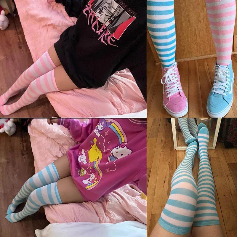 Farbig gestreifte Strümpfe Japanische Overknee-Socken Mode Damen Warmhalten Socken Sexy Schlank Lange Socken Schwarz Weiß gestreifte Strumpfwaren
