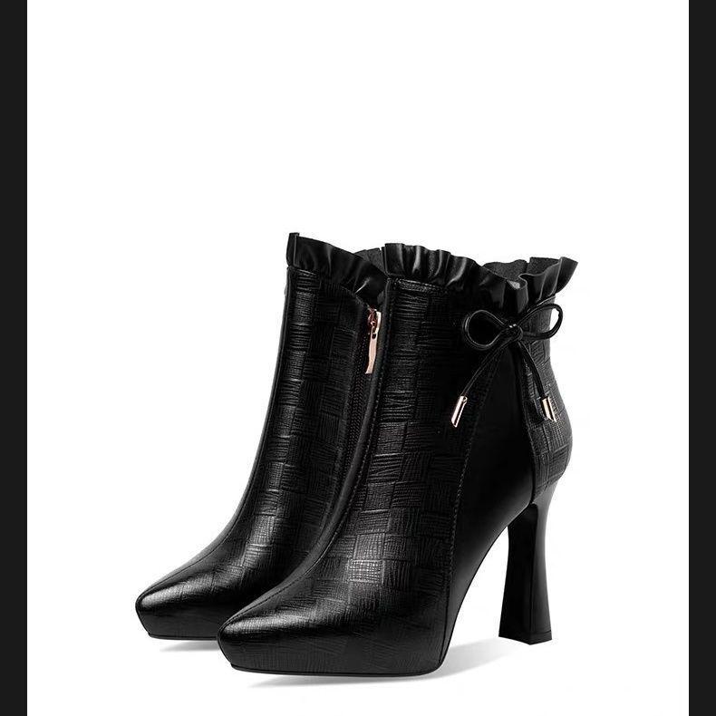 

Женские ботильоны на толстом каблуке из натуральной кожи с толстой подошвой и платформой для осени-зимы Default Item