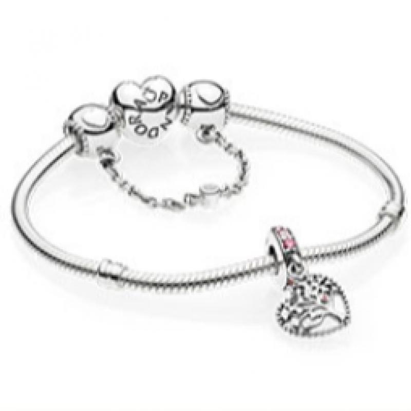 Pandora Moments Heart Clasp Bracelet 590719