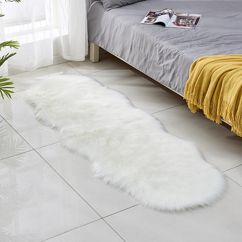 Plush Carpet Mat for Living Room, Bedroom, Sofa, or Bay Window - Imitation Wool, Light Luxury