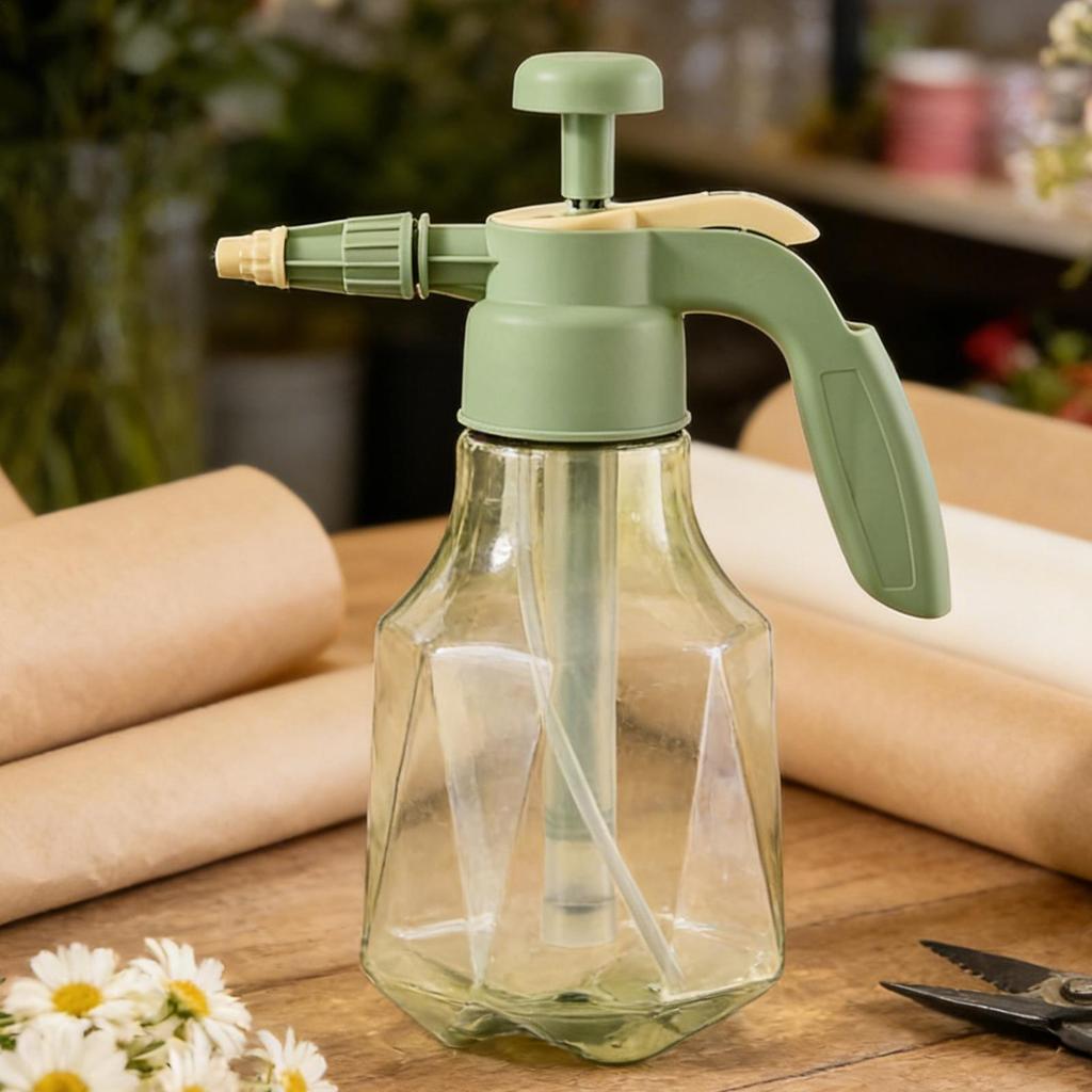 Watering Spray Adjustable Spray Bottle 1.5L Pump Pressure Leak-Proof Handheld  Plastic Watering Can for Home Garden Plants Clean