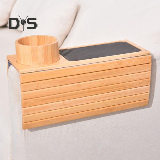 Bambusová pohovka Podložka pod loketní opěrku s držákem na šálek Protiskluzová podložka s organizérem pohovky Skládací pohovka Caddy Stolek na nápoje Dálkové ovládání telefonu