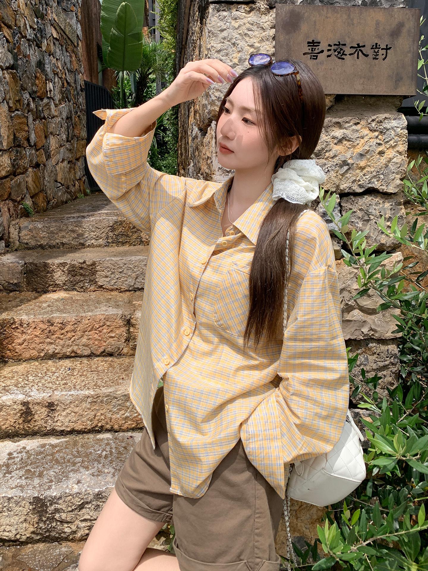 

Retro plaid contrasting color shoulder long-sleeved shirt women s autumn new pocket button loose lazy style top One size fits all
