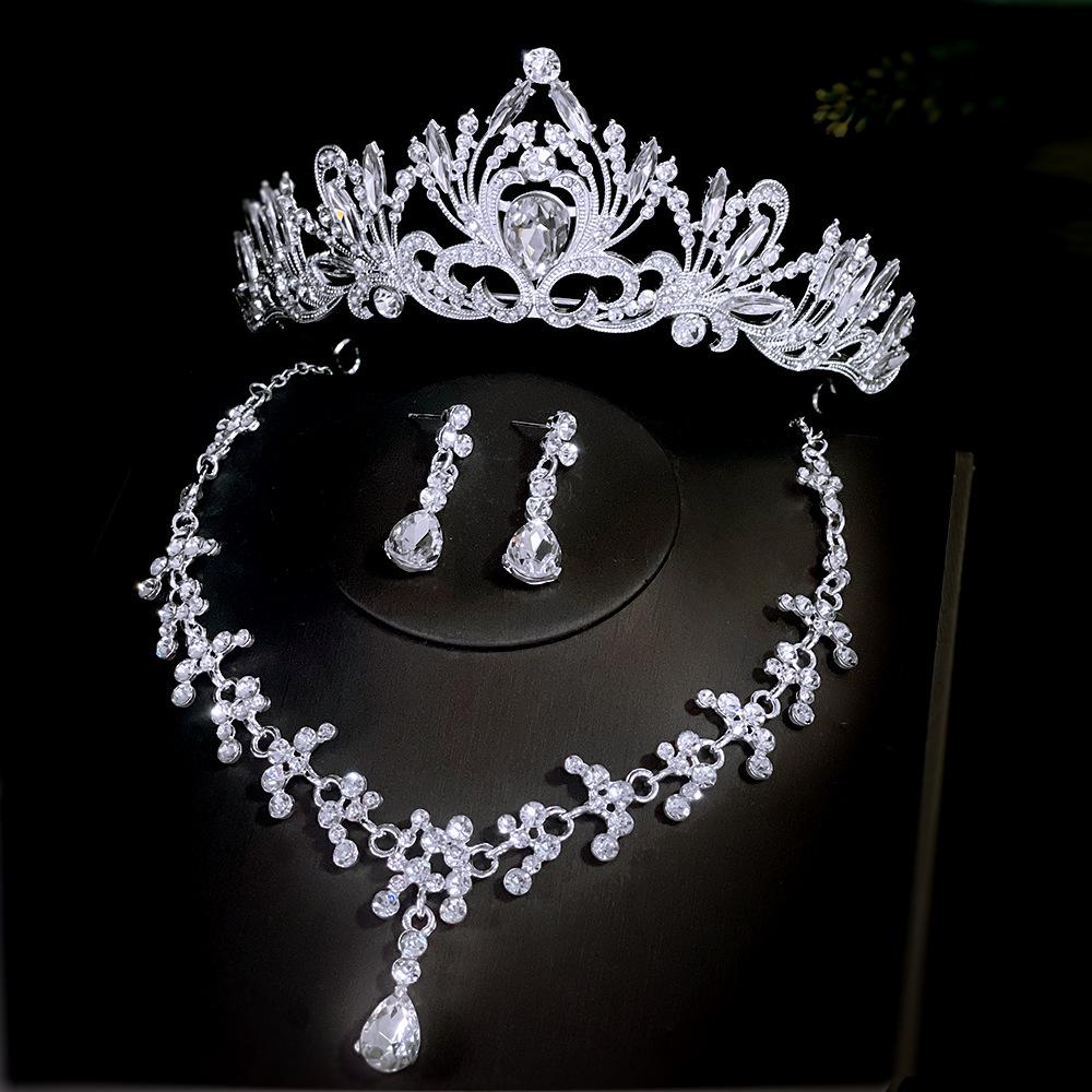 

Wedding Bride s Headwear Crown White Main Wedding Dress Birthday Hair Accessory Korean Luxury Necklace Earrings Three Piece Set