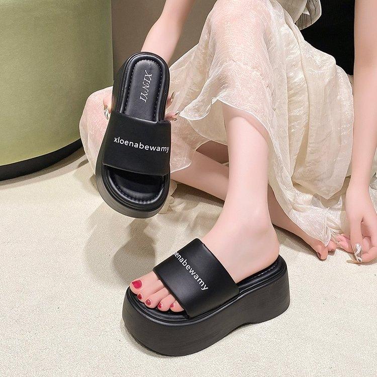 Thick-soled Height-increasing Cool Slippers for Women's Summer Wear 2025 New Beautiful Fashion One-word Drag Casual Versatile Beach Sandals