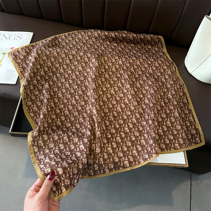 Französischer leichter Luxus-High-End-Schal, Halstuch, 65 × 65 cm, dünn, modisch, vielseitig, Samtschal mit Baumwoll- und Leinengefühl, für Damen