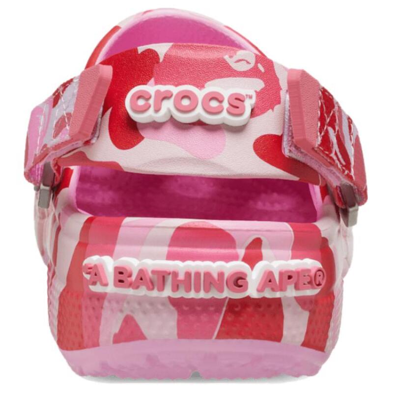 A BATHING APE x Crocs Classic clog camouflage print comfortable and versatile hole shoes unisex pink
