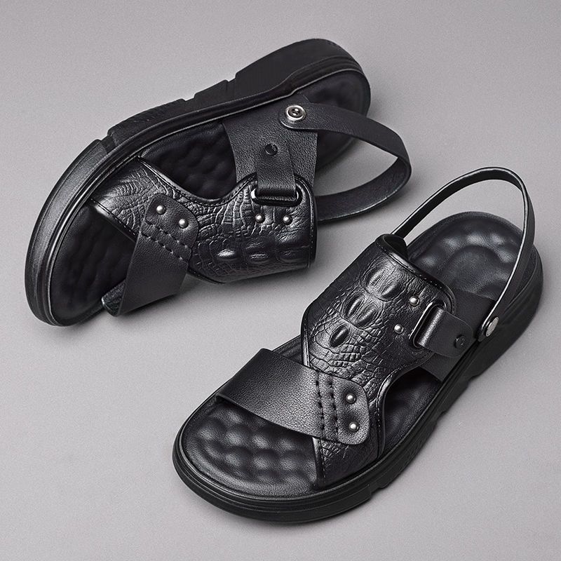 Slippers wear non-slip and step on shit feeling thick-soled one-word drag outdoor sports driving dual-purpose beach sandals
