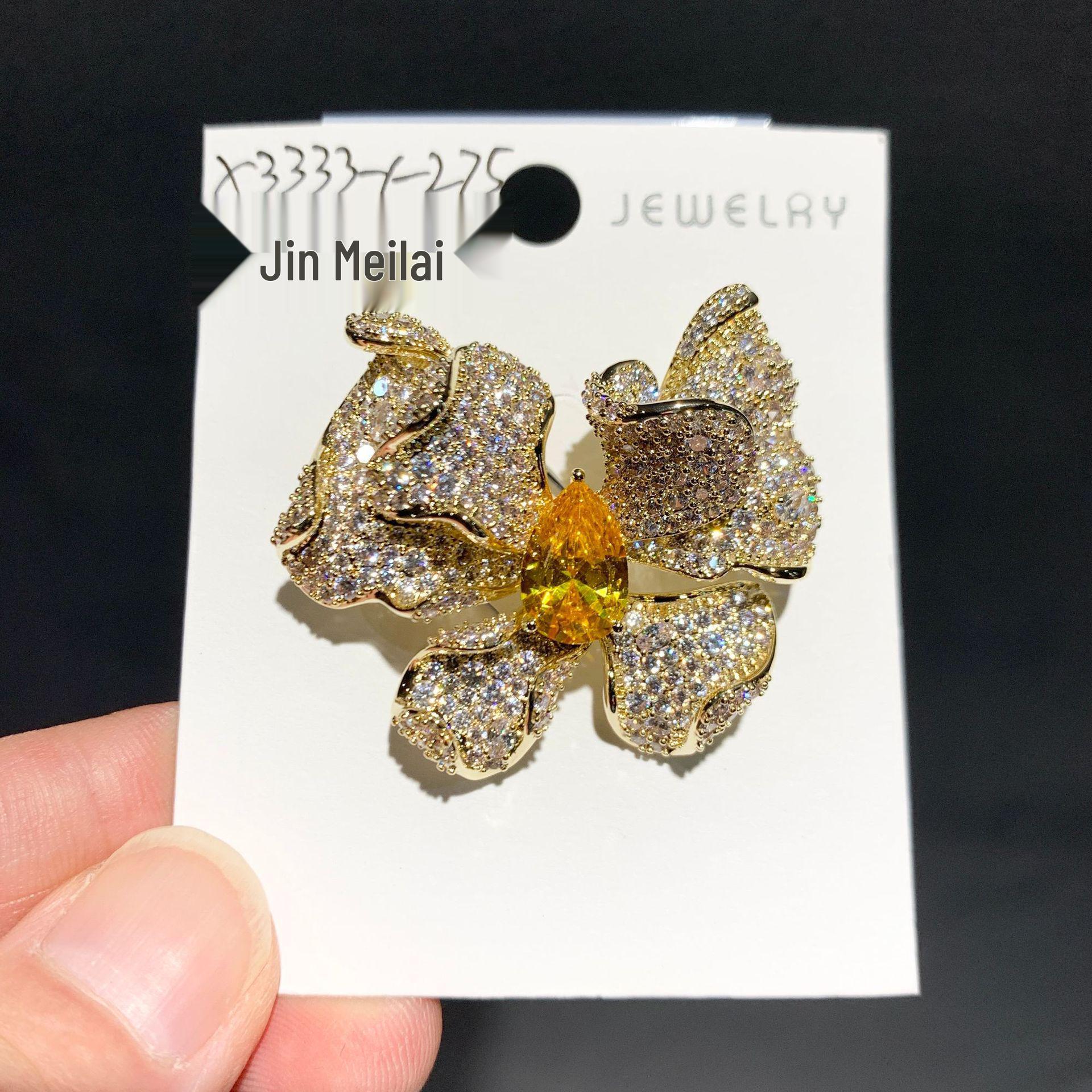 Elegant Butterfly Brooch: Luxurious High-End Lapel Accessory  Gift