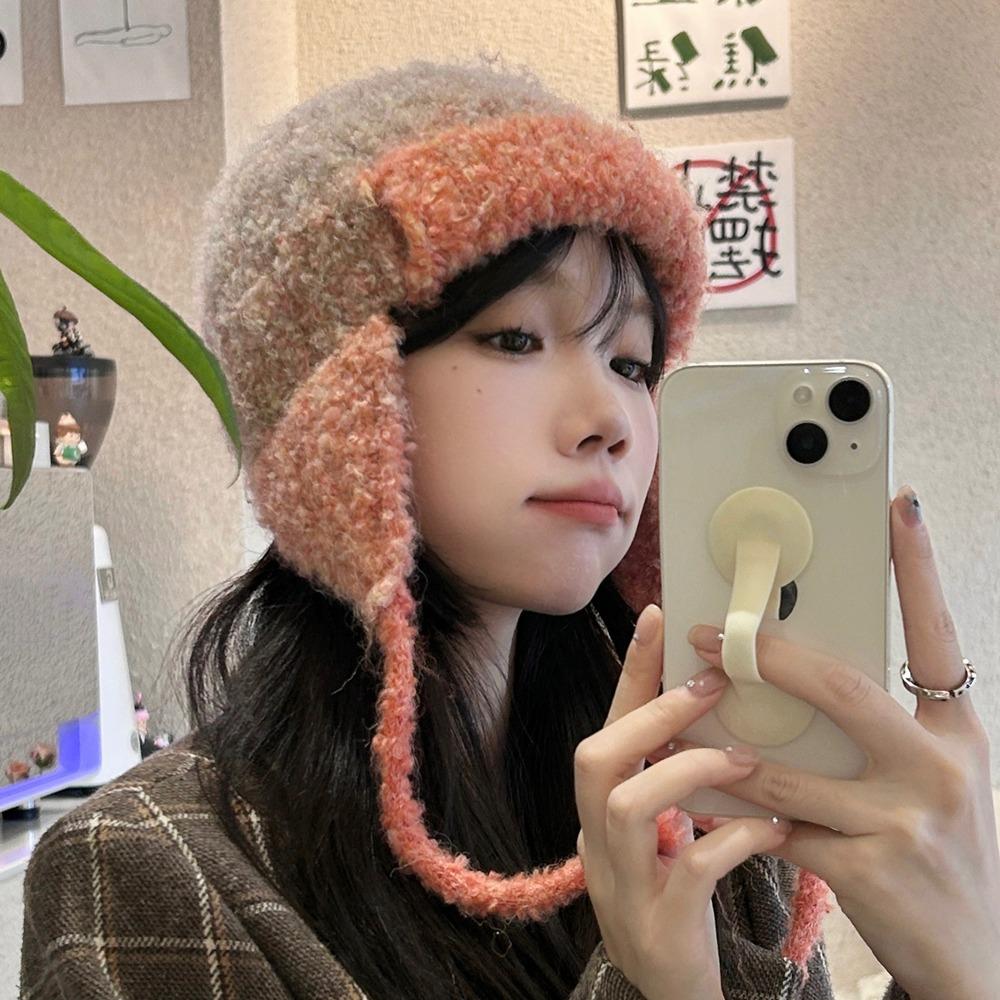 Hat Winter Female Gradual Change Show Face Small Ear Protector Wool Hat Warm Knitted Hat Versatile Cold Hat Tide