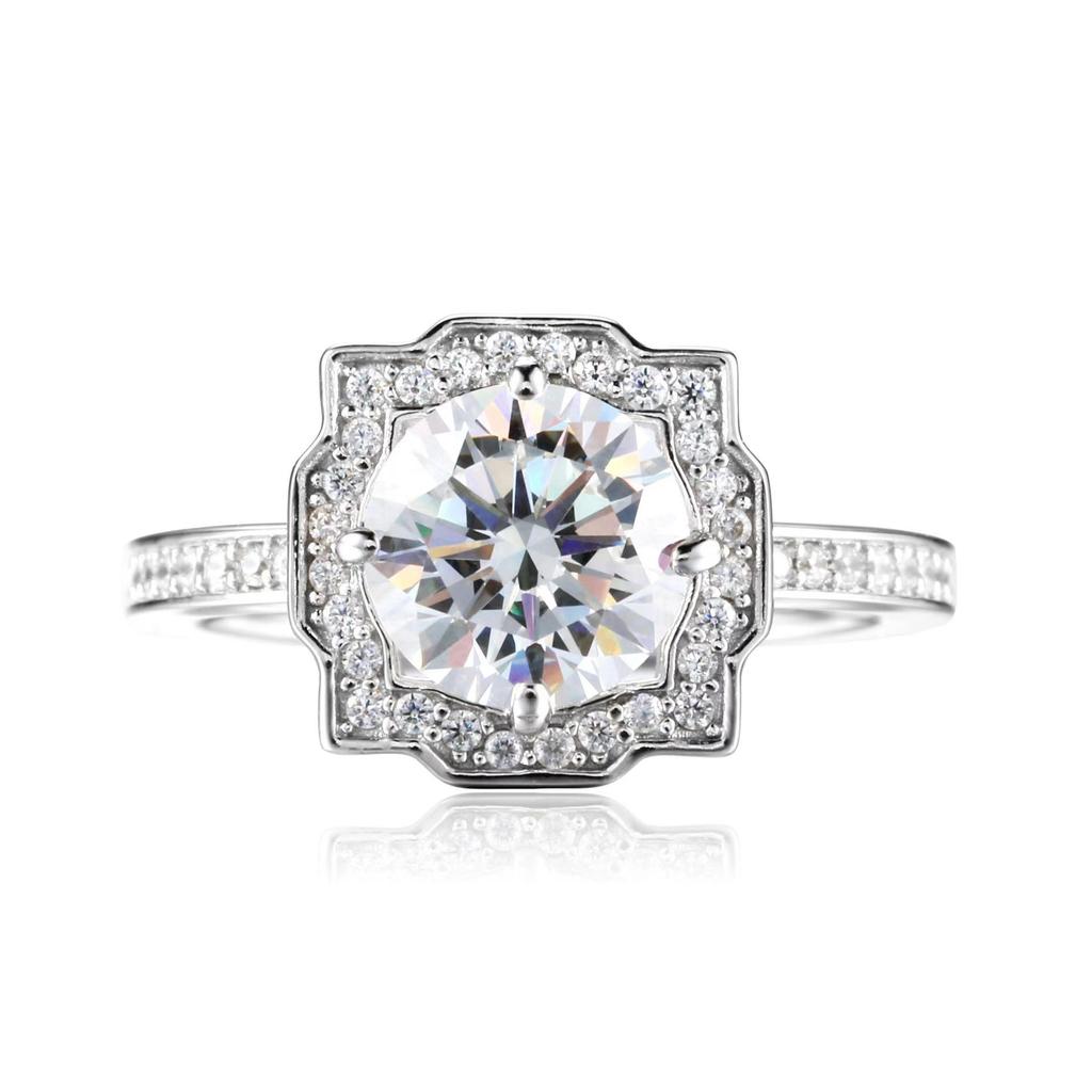 925 Sterling Silver Moissanite Women's Classic Four-Prong Ring, PT950 Plated.