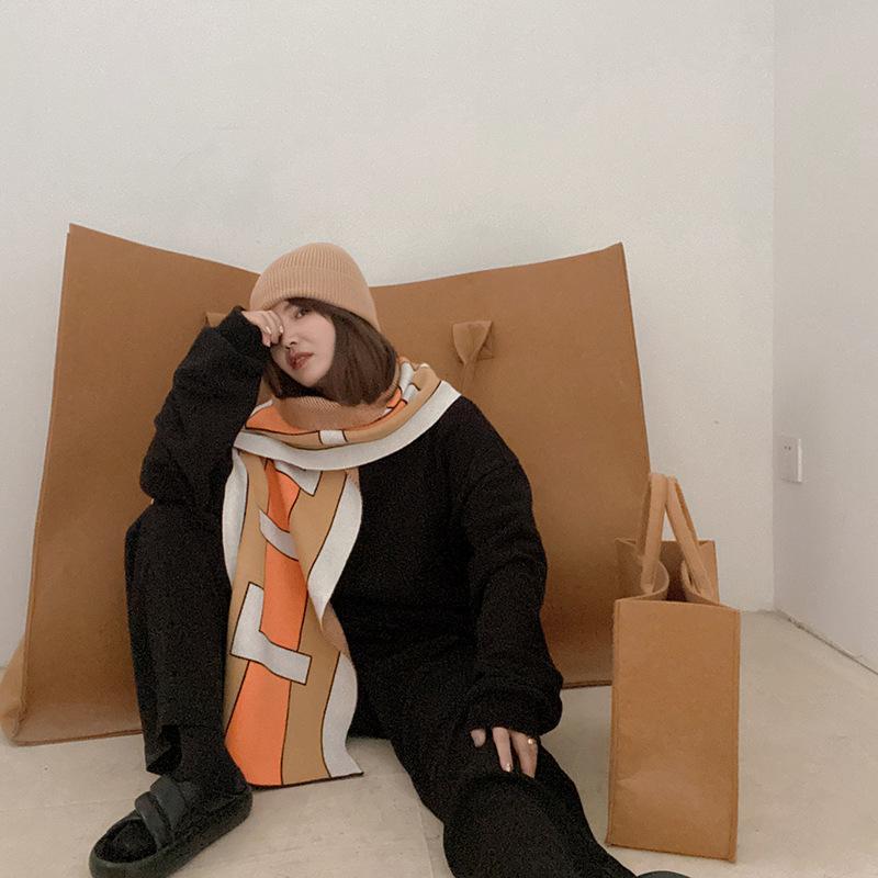 

Autumn and winter new fashion warm letters versatile students wear knitted contrasting scarves in winter 135-175CM зелений