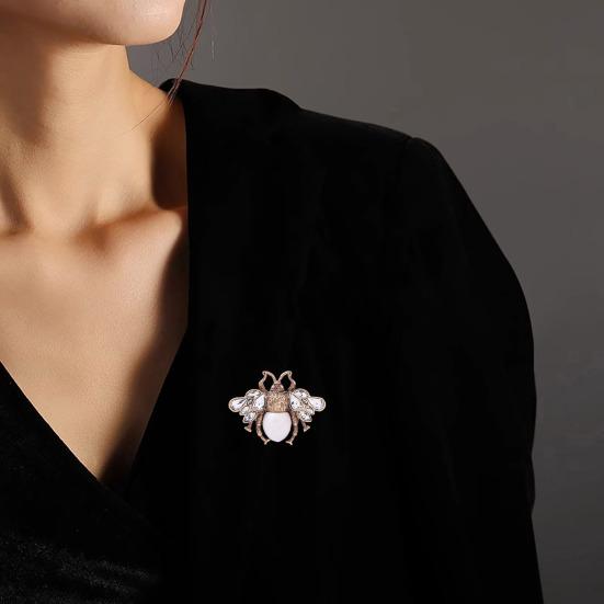 Women Brooch Sparkling Rhinestones Inlaid Insect Shape Suit Pin Sweaters Collars Hats Bags Coats Scarves Decorative Collar Badge