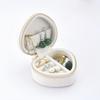 BOOVO 1pc Mini Jewelry Box, Heart-Shaped Jewelry Organizer with Keychain, Zipper Closure, Portable Jewelry Box, Jewelry Boxes