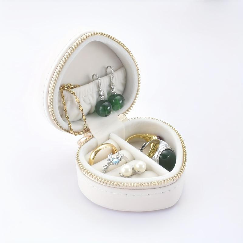 BOOVO 1pc Mini Jewelry Box, Heart-Shaped Jewelry Organizer with Keychain, Zipper Closure, Portable Jewelry Box, Jewelry Boxes