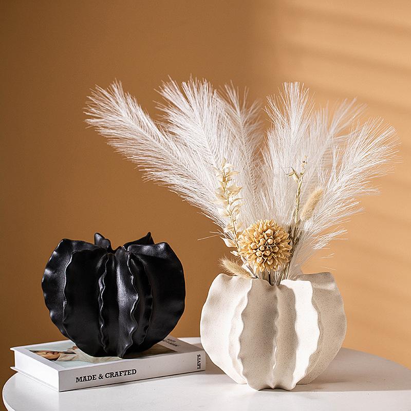 Ceramic Vase Nordic Art Beige Matte Container Flower Pampas Grass Living Room Tabletop Hydroponic Petal Handicraft Flower Vase