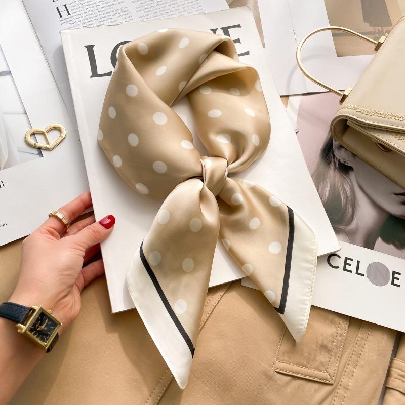Zhang Ruonan silk scarf women's spring and summer new fashion retro accessories scarf neck high-end small square scarf