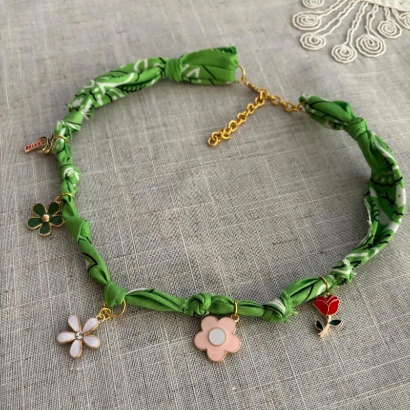 

Dopamine Ribbon Vitality Fresh Stainless Steel Necklace Flower Love Letter Necklace Jewelry