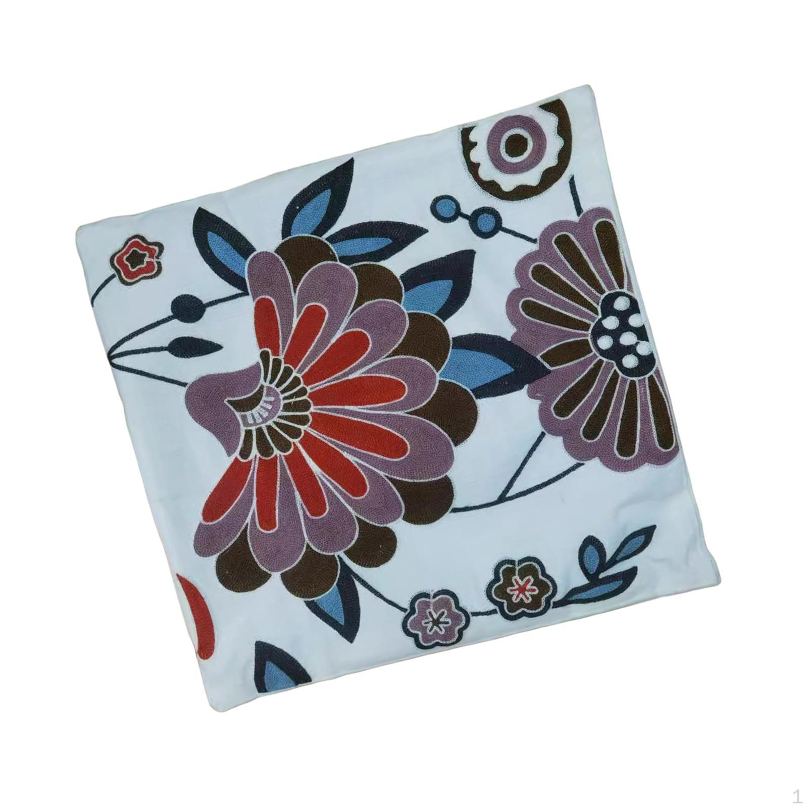 

Декоративная наволочка с цветочным узором для гостиной