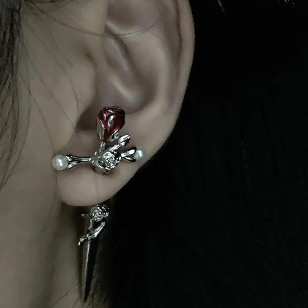 Retro Dark Gothic Punk Rose Cross Thorn Earring Unisex Piercing Ear Needle Earstuds Fashion Jewelry Accessorie