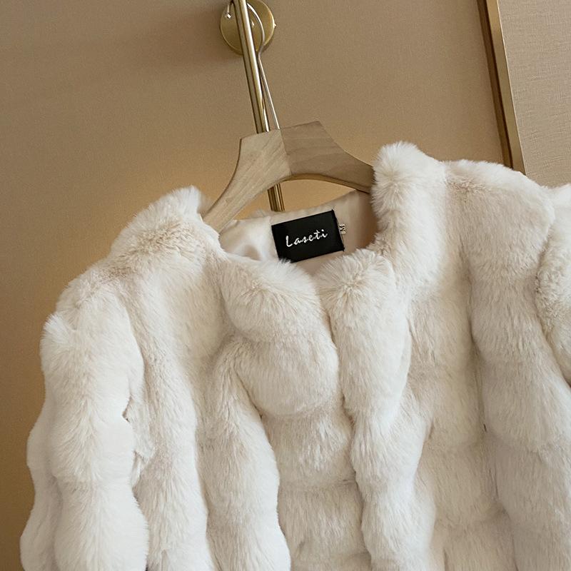 Winter Fashion Faux Fur Coat Women  Fashion Fleece Warm Feather Coats Cardigan Short Outercoat Lady Party Elegant Outfits New