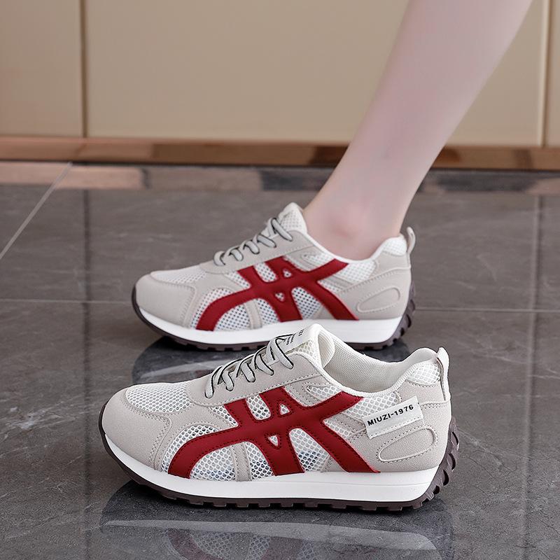 

Lightweight, comfortable and non-slip running shoes for women 2025 summer new breathable mesh Forrest Gump casual board shoes for women 881-1 40