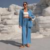Eine stilvolle Frühlingskollektion für Damen in großen Größen, zweiteiliges Freizeit-Set mit langärmliger Strickjacke in Unifarbe