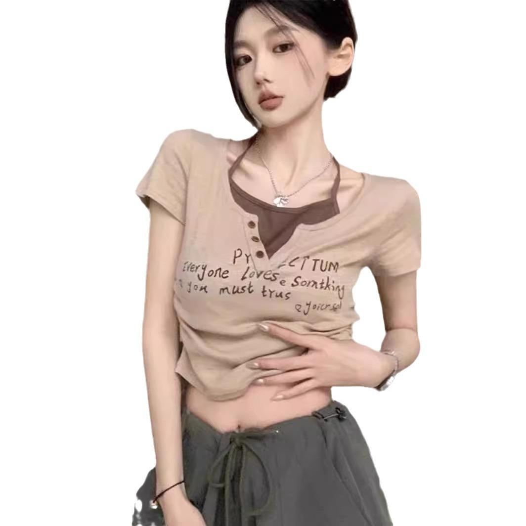 

Sweet and spicy contrasting color fake two-piece neck short-sleeved T-shirt women s summer retro letter printing splicing temperament short top S